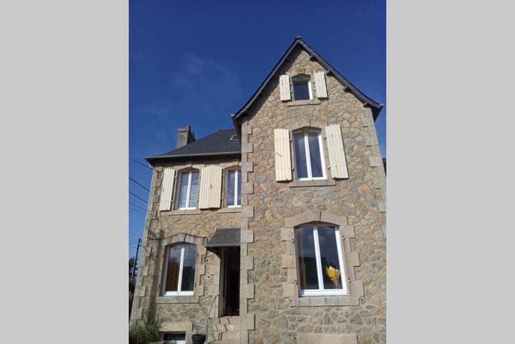 Kermaravel, Le Petit Manoir En Bord De Mer. Saint-Pol-de-Léon Buitenkant foto